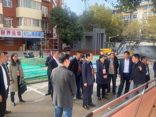 西安市新城區(qū)政協(xié)委員張煒一行深入陜煤建設澄合分公司老舊小區(qū)改造項目觀摩指導工作