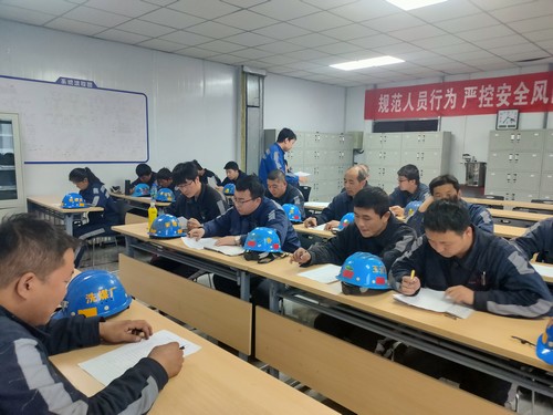 陜煤建設(shè)洗選煤運(yùn)營(yíng)公司紅柳林洗煤廠項(xiàng)目部 “反三違”課題研究 我們有話說(shuō)