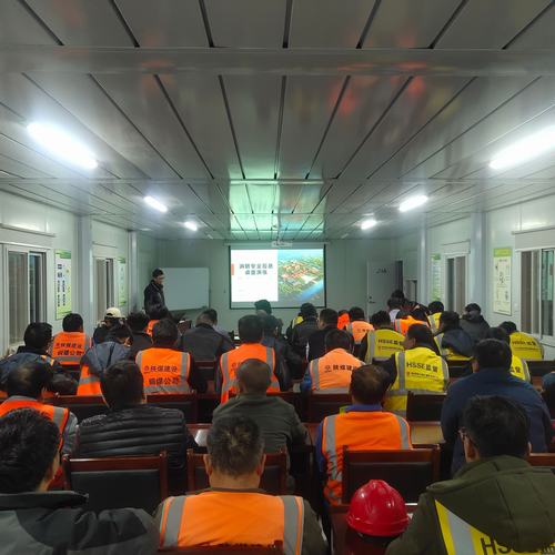 陜煤建設(shè)銅煤公司第十六項(xiàng)目部組織開(kāi)展消防安全應(yīng)急桌面演練活動(dòng)