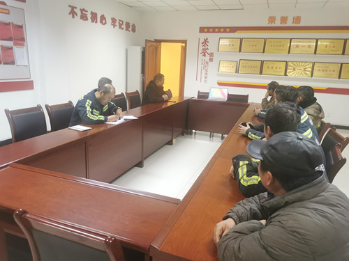 陜煤建設(shè)機電安裝公司掀起學(xué)習(xí)法律法規(guī)熱潮