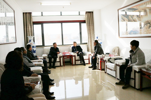 對(duì)標(biāo)學(xué)習(xí)強(qiáng)黨建  凝心聚力促發(fā)展