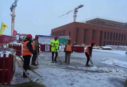 陜煤建設(shè)銅煤公司第十六項(xiàng)目部欲“雪”奮戰(zhàn)保生產(chǎn)  攻堅(jiān)克難促發(fā)展