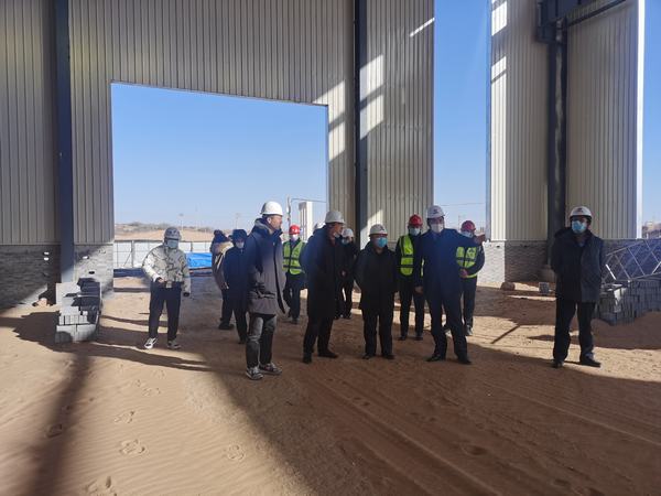 榆林市城市投資經(jīng)營集團(tuán)黨委副書記、總經(jīng)理郝君深入陜煤建設(shè)榆林公司杭蕭綠色鋼結(jié)構(gòu)產(chǎn)業(yè)制造基地項(xiàng)目檢查指導(dǎo)工作