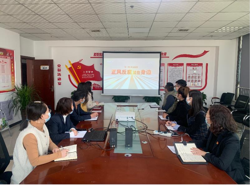 綠宇公司：為職工送上定制款“新年廉潔大禮包”