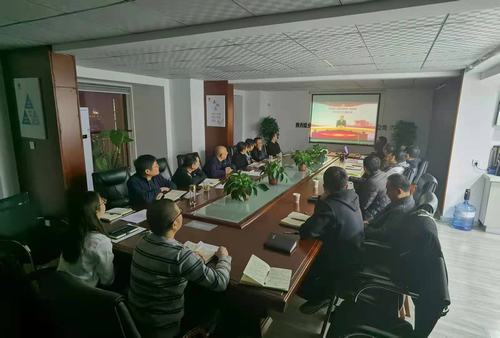 追憶崢嶸黨史，學(xué)習(xí)紅色精神