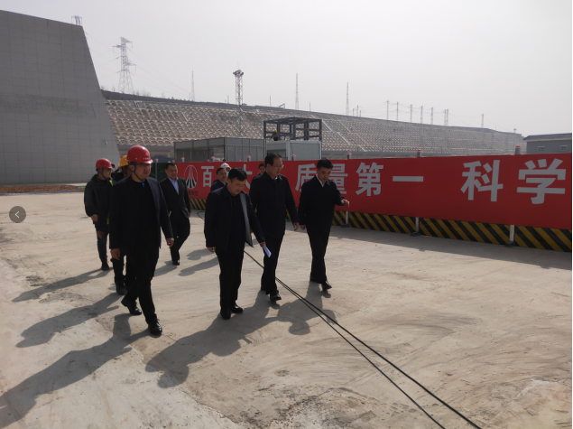 咸陽市紀(jì)委書記張海文蒞臨銀西高鐵彬州東站前廣場項目檢查指導(dǎo)工作