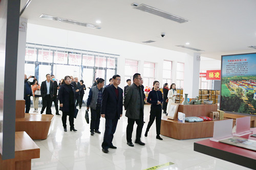 銅川市全域旅游示范區(qū)創(chuàng)建視察工作組蒞臨川耀PPP項(xiàng)目崔仙服務(wù)區(qū)檢查指導(dǎo)工作