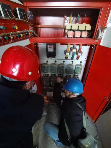 陜煤建設(shè)銅煤公司第五項(xiàng)目部開(kāi)展安全質(zhì)量隱患專(zhuān)項(xiàng)排查推進(jìn)各項(xiàng)工作順利開(kāi)展