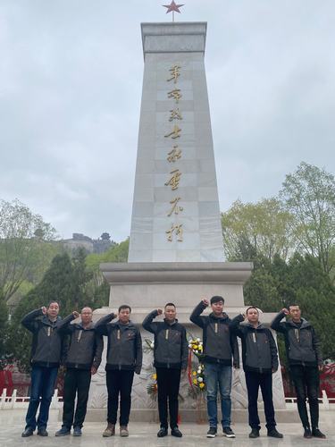 陜煤建設(shè)銅煤公司第十六項(xiàng)目部黨支部開(kāi)展“解讀紅色記憶，汲取紅色力量，勇?lián)鷷r(shí)代使命”主題黨日活動(dòng)