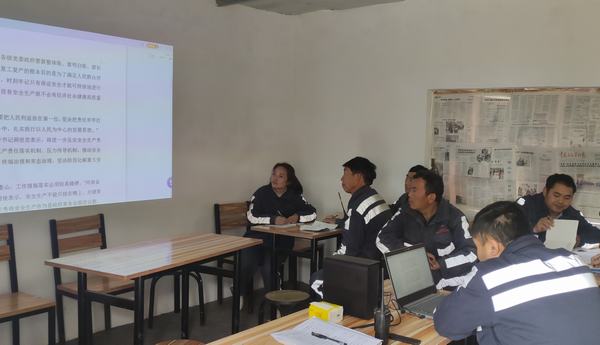 陜煤建設(shè)洗選煤運營公司銅川制沙運營項目部：加強安全教育培訓，提高人員安全意識