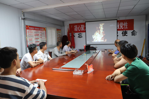 陜煤建設(shè)機(jī)電安裝公司陜北黨支部開(kāi)展主題黨日活動(dòng)話(huà)初心