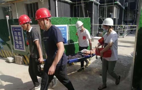 陜煤建設(shè)新城公司開(kāi)展應(yīng)急救援演練