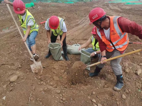 陜煤建設(shè)路橋分公司強(qiáng)化應(yīng)急演練保障雨季安全生產(chǎn)