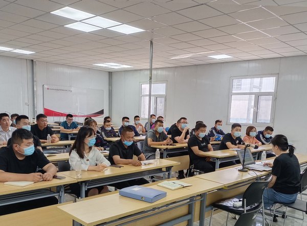 陜煤建設(shè)洗選煤運營公司：培訓學習“置頂”  服務(wù)套餐“上門”  精準幫扶”脫貧“