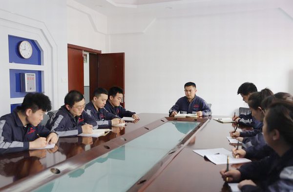 陜煤建設(shè)洗選煤運(yùn)營公司紅柳林洗煤廠項(xiàng)目部：“三部曲”奏響輔助運(yùn)輸安全歌