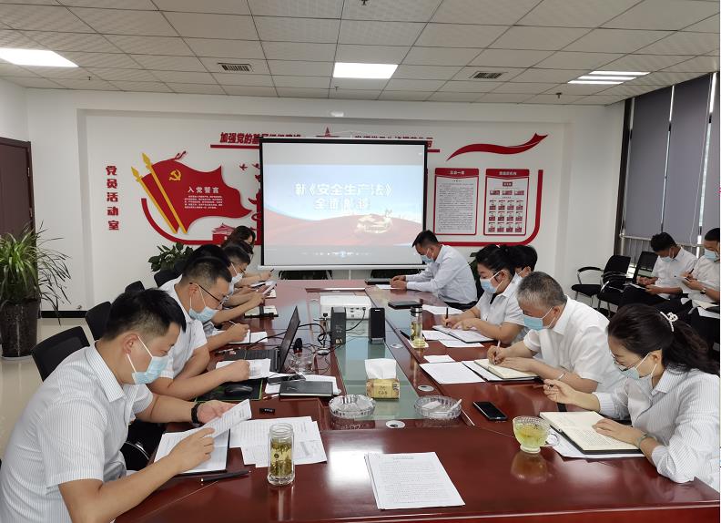 陜煤建設綠宇公司：開展“夯責任、抓落實、促管理”的文明環(huán)保主題活動