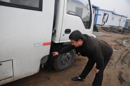 煤礦運(yùn)營服務(wù)分公司:打出組合拳推進(jìn)運(yùn)輸系統(tǒng)安全