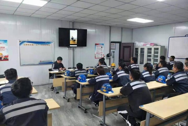 陜煤建設(shè)洗選煤運(yùn)營公司第三項(xiàng)目部：創(chuàng)新班前會模式，筑牢安全“第一道防線”