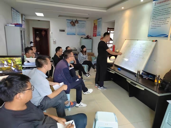 陜煤建設(shè)新城公司積極開展項(xiàng)目部內(nèi)部培訓(xùn)