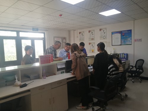 建設(shè)集團(tuán)大秦置業(yè)公司：稀罕事！物業(yè)給業(yè)主發(fā)福利了