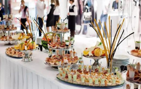 建設(shè)集團(tuán)大秦置業(yè)公司：龍灣水境項目暖場活動溫情又暖心