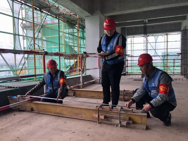 陜煤建設(shè)韓城分公司土建十一項(xiàng)目部：冬施安全攻堅(jiān)，情暖施工一線