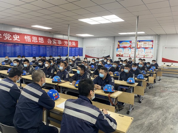 陜煤建設(shè)洗選煤運(yùn)營(yíng)公司紅柳林洗煤廠項(xiàng)目部：“三嚴(yán)實(shí)”打響“體檢診治”檢修戰(zhàn)