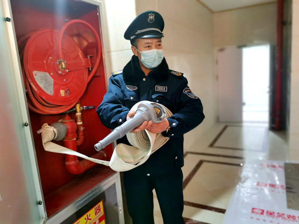 建設集團大秦置業(yè)公司：筑牢安全防火墻，為小區(qū)保駕護航