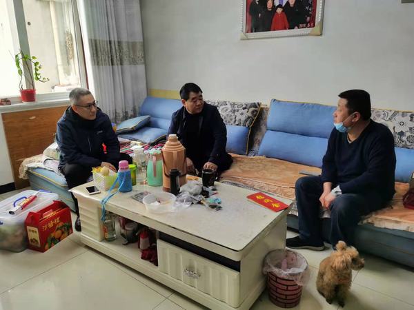 陜煤建設(shè)開(kāi)展春節(jié)走訪慰問(wèn)困難職工活動(dòng)