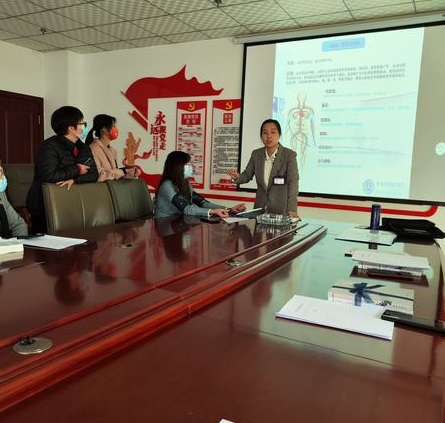 巾幗綻芳華  青春正當(dāng)時(shí)