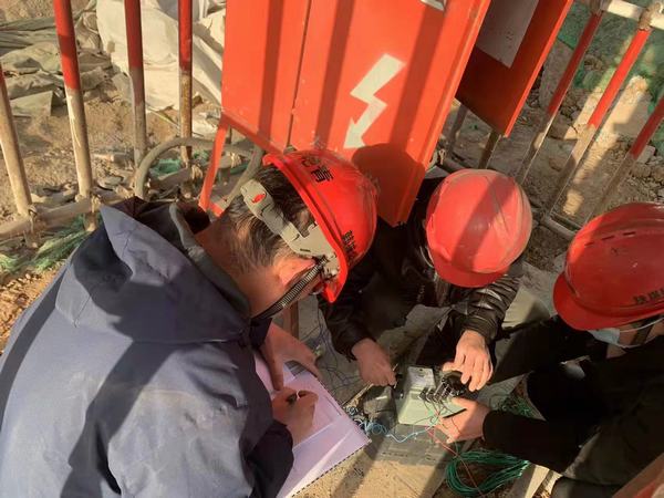 陜煤建設(shè)韓城分公司土建十二項目部“三從嚴(yán)一加強”把牢“安全關(guān)”