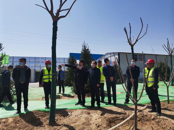 榆林市科創(chuàng)新城黨工委委員、管委會副主任劉政秀一行蒞臨科創(chuàng)新城同慧運動公園項目檢查指導(dǎo)工作