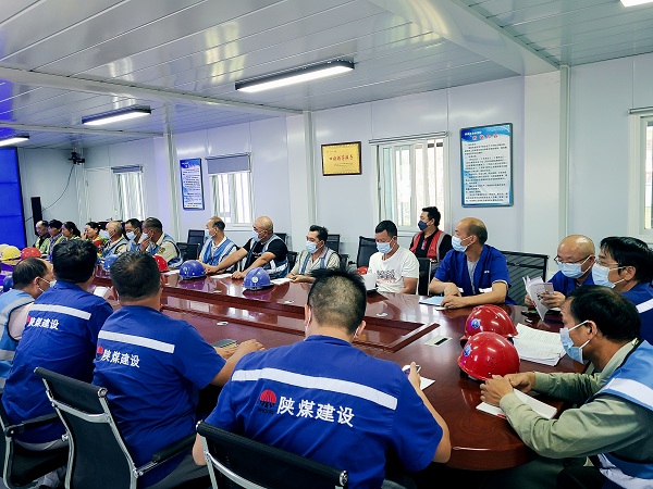 陜煤建設(shè)澄合分公司第十一項目部農(nóng)民工夜校“充電”為項目提質(zhì)“蓄能”