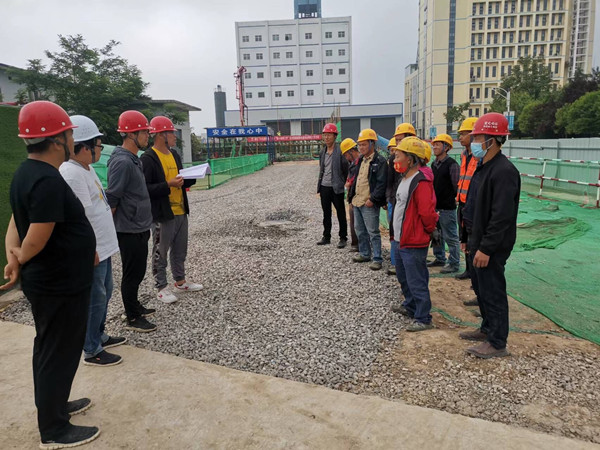 陜煤建設(shè)澄合分公司第三項(xiàng)目部“三把鎖”把好6月安全關(guān)