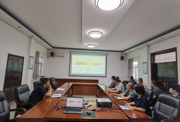 陜煤建設(shè)設(shè)備租賃中心“五個一”推動紀律教育學習宣傳月活動走深走實