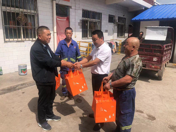 陜煤建設(shè)咸陽分公司安裝項目部：濃濃中秋情，慰問暖人心