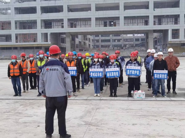 陜煤建設(shè)咸陽分公司各項(xiàng)目部抓消防安全，保高質(zhì)量發(fā)展