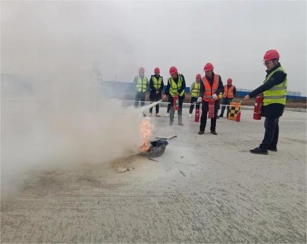 防患于未“燃”，陜煤建設(shè)路橋分公司基層項(xiàng)目開展冬季消防培訓(xùn)演練活動(dòng)