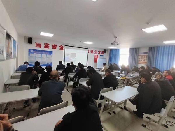 陜煤建設(shè)礦建二公司開展安全大課堂助力安全生產(chǎn)