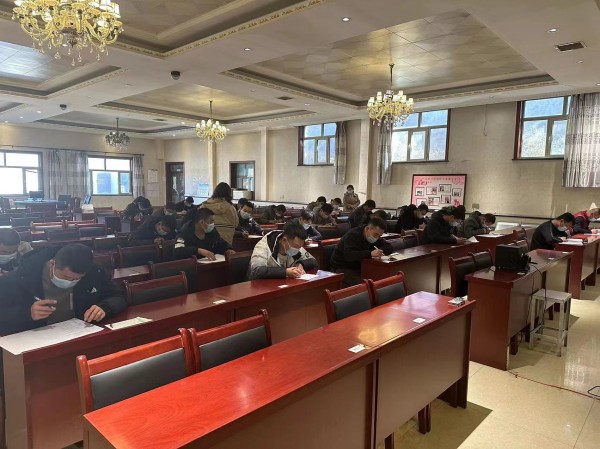 陜煤建設(shè)機(jī)電安裝公司季度師帶徒技能考核成功舉辦