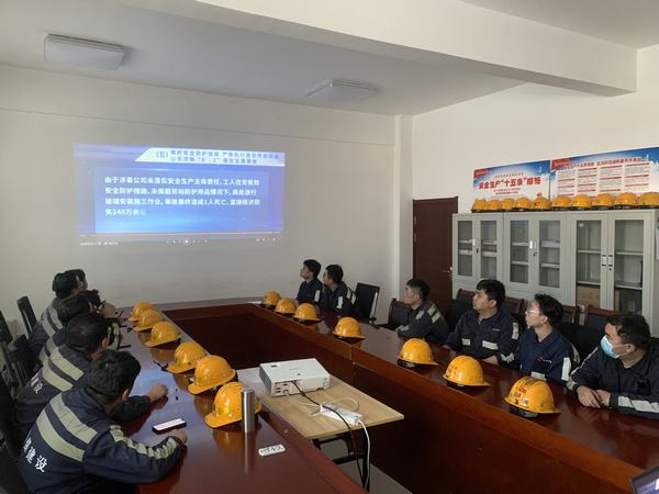 陜煤建設(shè)洗選煤運(yùn)營(yíng)公司神渭首端運(yùn)營(yíng)項(xiàng)目部：培訓(xùn)標(biāo)準(zhǔn)化，做好新員工“指向燈”