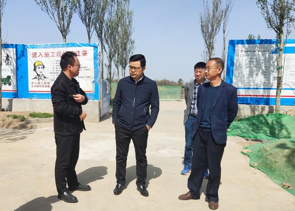 陜西彬長文家坡礦業(yè)有限公司董事長、總經(jīng)理徐景果蒞臨陜煤建設路橋分公司彬長項目部檢查