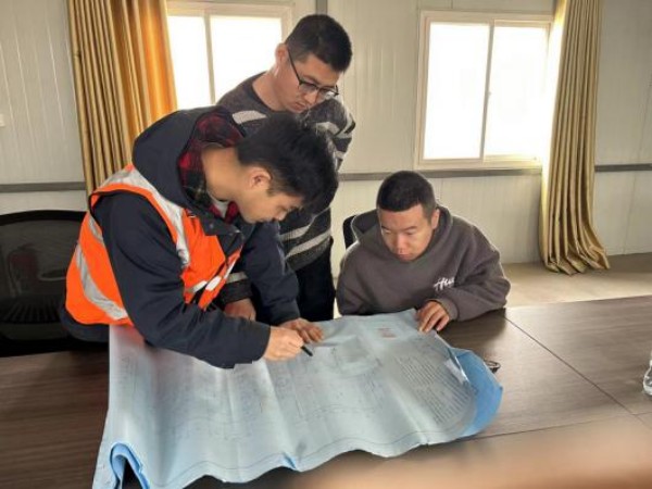 陜煤建設(shè)咸陽分公司第二項目：團(tuán)結(jié)互助，共同進(jìn)步