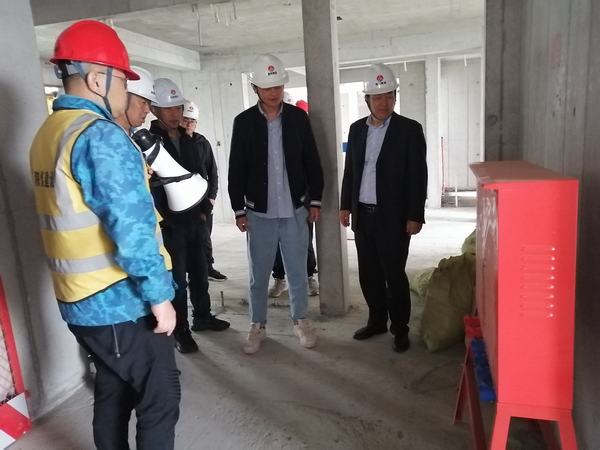 陜煤建設銅煤公司組織一線管理人員赴中建、陜建施工項目現(xiàn)場開展觀摩學習活動