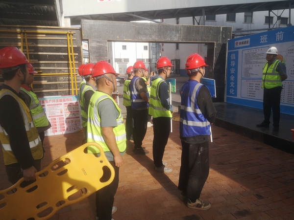 陜煤建設(shè)銅煤公司觸電演練進(jìn)行時(shí)！