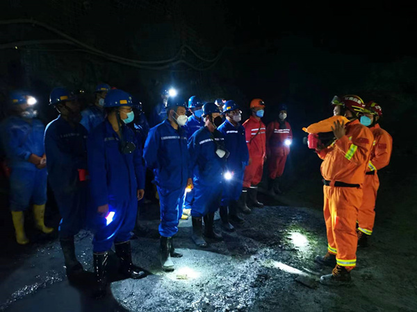 陜煤建設(shè)礦建三公司：頂板事故應(yīng)急演練“動(dòng)真格”！