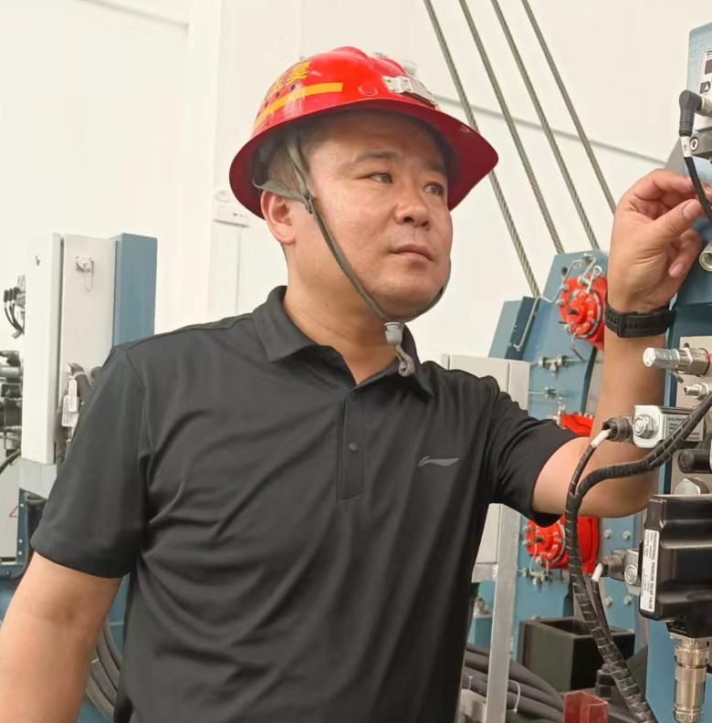 扎根項(xiàng)目做奉獻(xiàn) 凝心聚力勇?lián)?dāng)