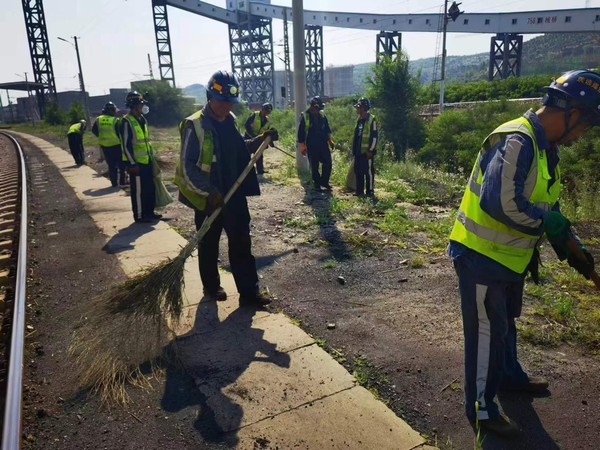 陜煤建設(shè)洗選煤運(yùn)營公司檸條塔運(yùn)營項(xiàng)目部：火熱情懷赤誠在心  不懼高溫護(hù)我清朗