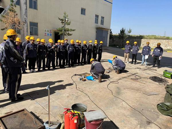 陜煤建設(shè)洗選煤運(yùn)營公司神渭首端運(yùn)營項(xiàng)目部：雙管齊下，打好素質(zhì)提升組合拳