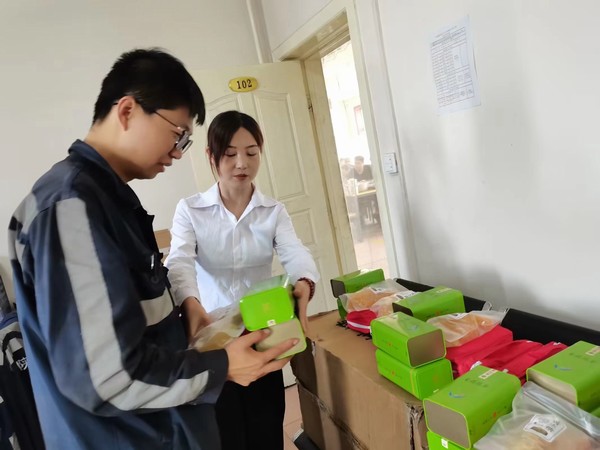 陜煤建設(shè)洗選煤運(yùn)營公司檸條塔運(yùn)營項(xiàng)目部：開展 “迎秋 送愛心”活動(dòng)